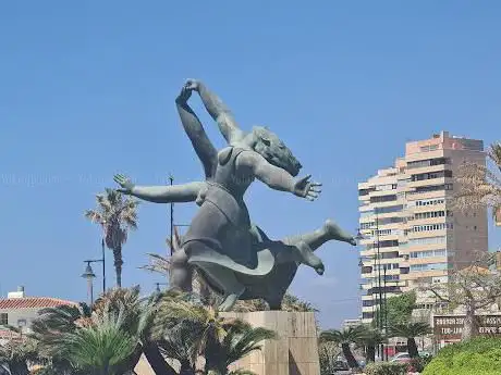 Photo de Mujeres corriendo por la playa