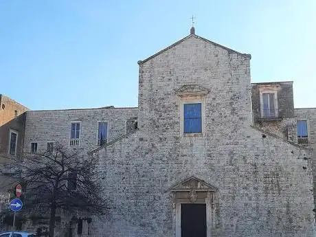 Photo de Church of Saint Teresa of Ãvila
