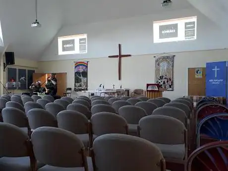 Photo de Whaddon Way Church