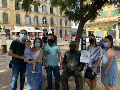 Photo de CM City Tours