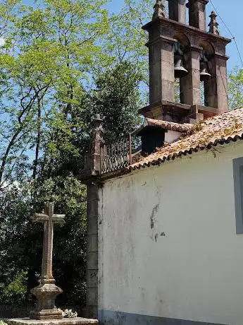Iglesia de Santiago de Meangos