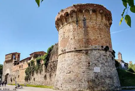 Photo de Porta San Giovanni