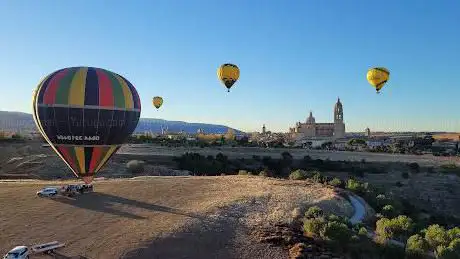 Photo de Aerotours - Balloon Flights in Segovia