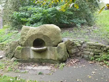 Photo de Motherstone Fountain