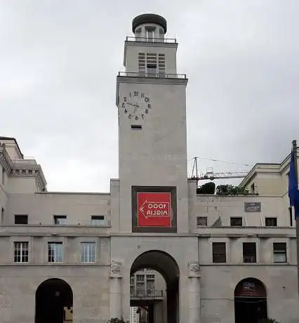 Photo de Torre Della Rivoluzione