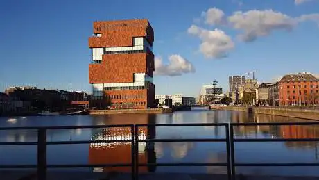 Photo de Rijn-en Binnenvaart Museum