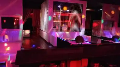 Photo de Krystal Night Club