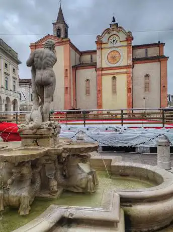Photo de Fontana di Ercole