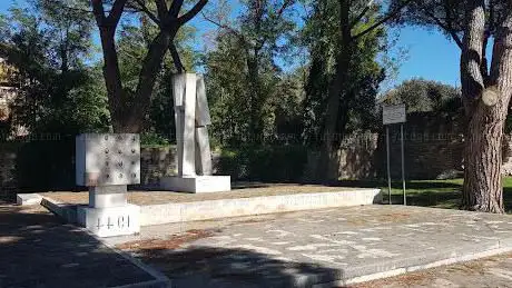 Photo de Monumento Memoriale Ass. Combattenti FFAA