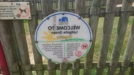 Lydgate Green Play Area
