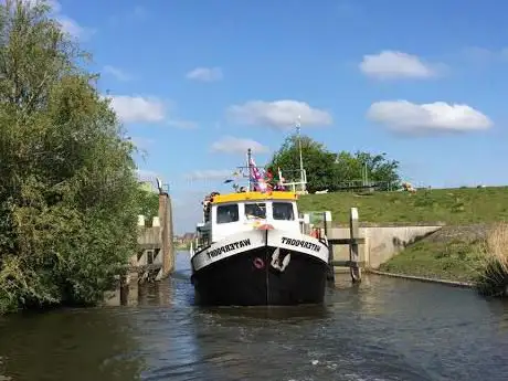 Photo de Waterpoort-Rondvaarten