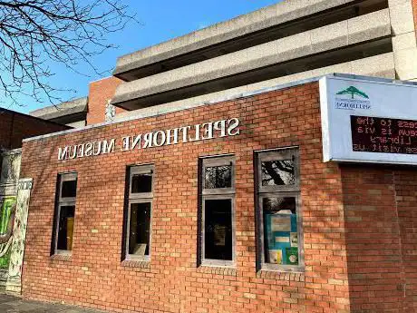 Photo de Spelthorne Museum