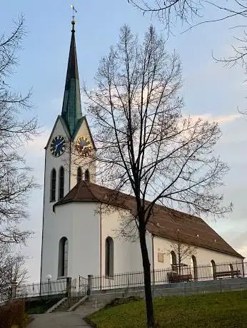 Photo de Reformierte Kirche Winterthur Seen