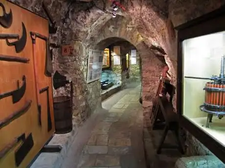 Le M. Musée du Vin
