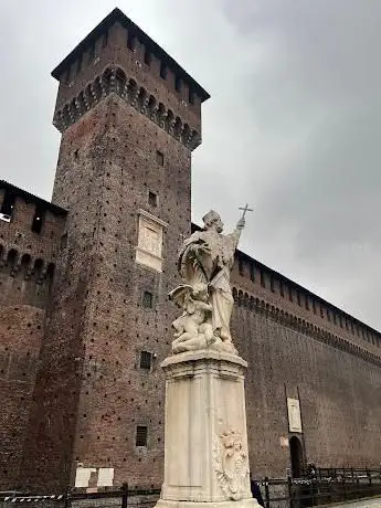 Photo de Monumento a San Giovanni Nepomuceno