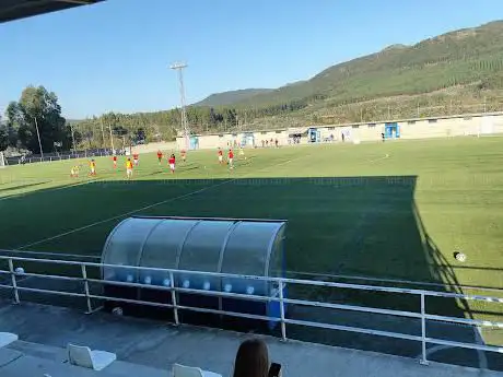Campo de fútbol de Guillán