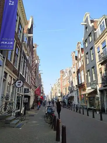 Photo de Art Gallery Carré d'artistes Amsterdam museum district
