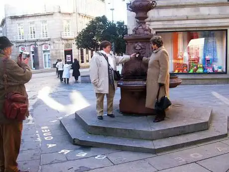 Photo de Praza de Curros EnrÃquez