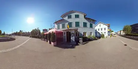 Hollywood Bar