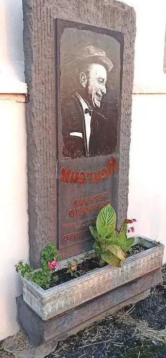 Photo de FERNAND RAYNAUD stèle cimetière