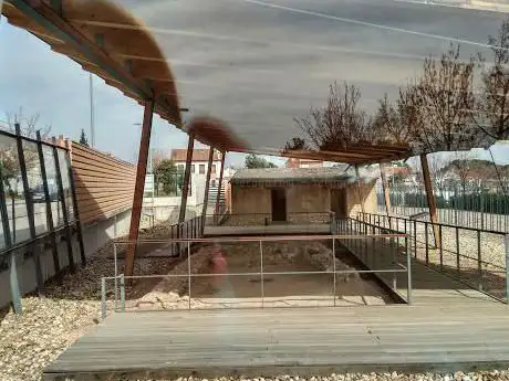 Photo de Yacimiento arqueológico de MiralrÃo