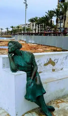 Photo de Mujer Mirando Al Mar