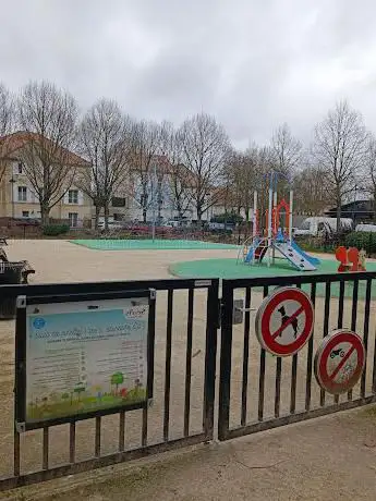 Aire de jeux Place Thomas le Pileur
