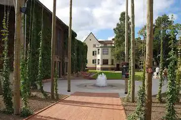 Villa Meteor et boutique