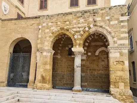 Portico dei Cavalieri Templari