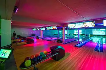 Bowling Room Trier