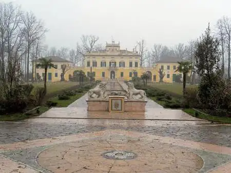 Villa Angela