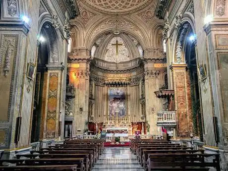 Photo de Basilica of St Eustace