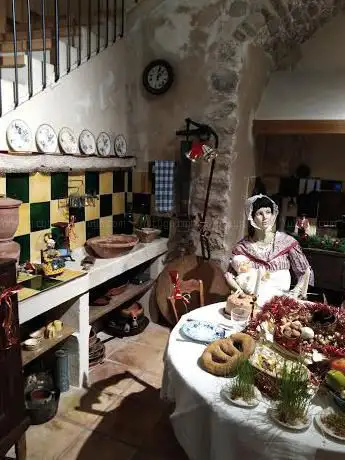 Photo de Musée Du Vêtement Provençal