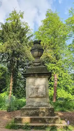 Cats Monument