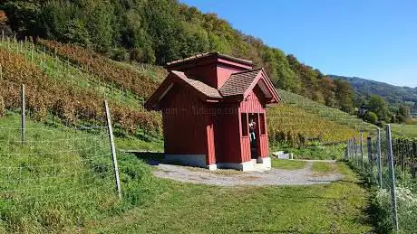 rebhaus  rots hüsli