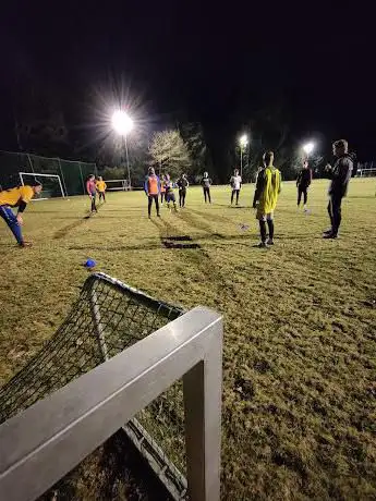 Photo de Fussballplatz Obersteckholz