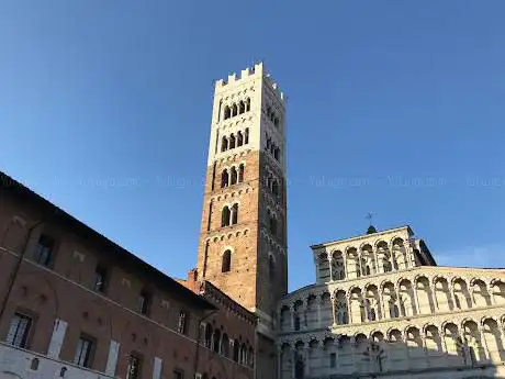 Photo de Piazza San Martino