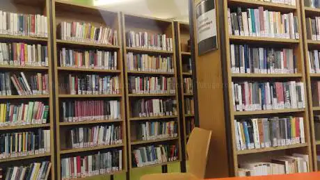 Biblioteca civica Natalia Ginzburg