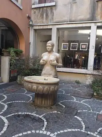 Photo de Fontana delle Tette