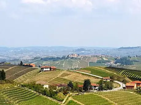 Punto panoramico Serralunga d'Alba
