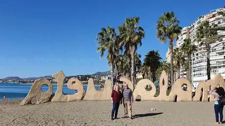 Photo de Playa la Malagueta