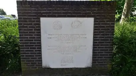 Monument Luitenant Thomas William Salmon