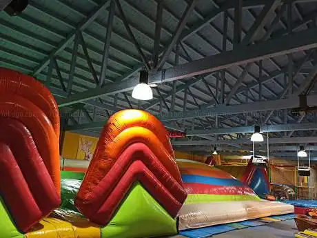 Photo de Parc Infantil de Girona