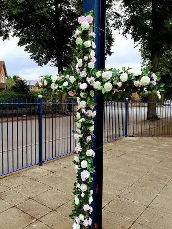 Photo de St John's Church Pleck and Bescot.