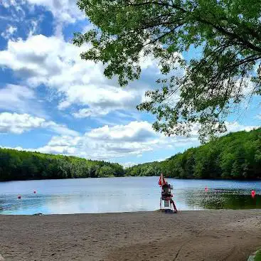 Photo de Gilbert Lake State Park