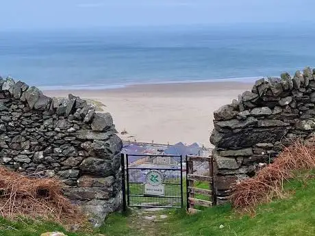 Frenchmans Grave - Dinas Oleu - National Trust