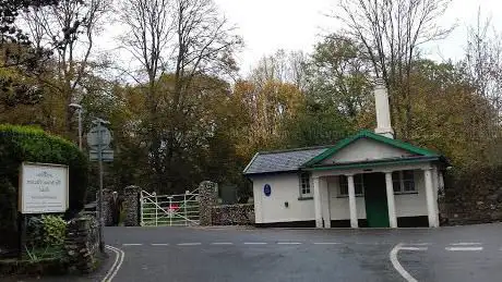 Byes Toll House &Gate