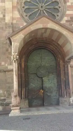 Photo de Dreiheiligen Kirche