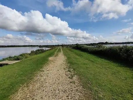 Photo de Longham Lakes