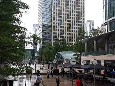 Photo de Six Public Clocks - Public Art at Canary Wharf